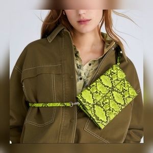 🆕️LAST ONE‼ BNWT ZARA NEON CROSSBODY/WAISTBAG